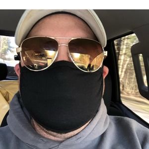 Meet your Posher, Mark